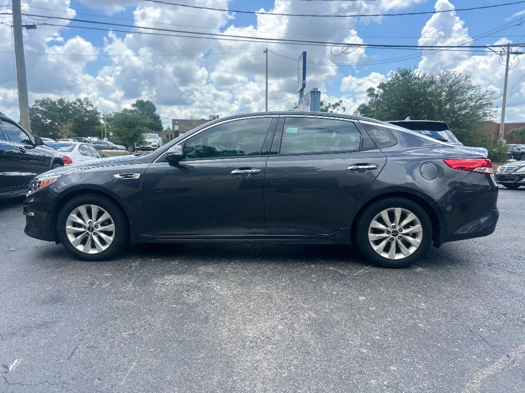 2017 Kia Optima - $13,075