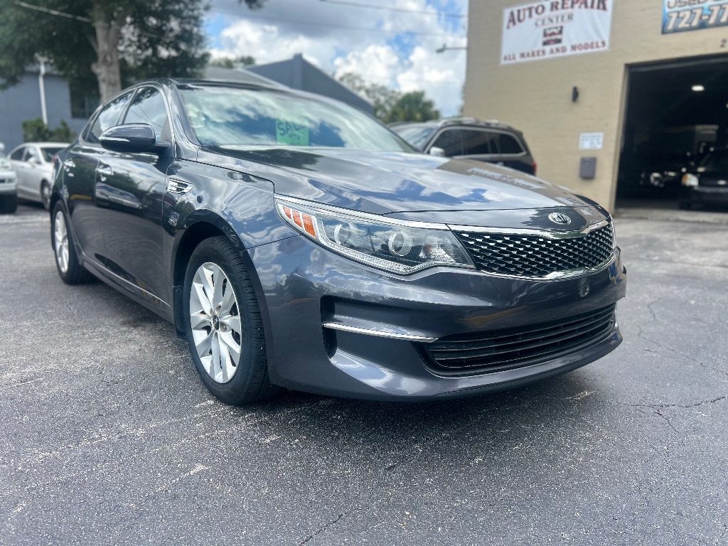 2017 Kia Optima - $13,075