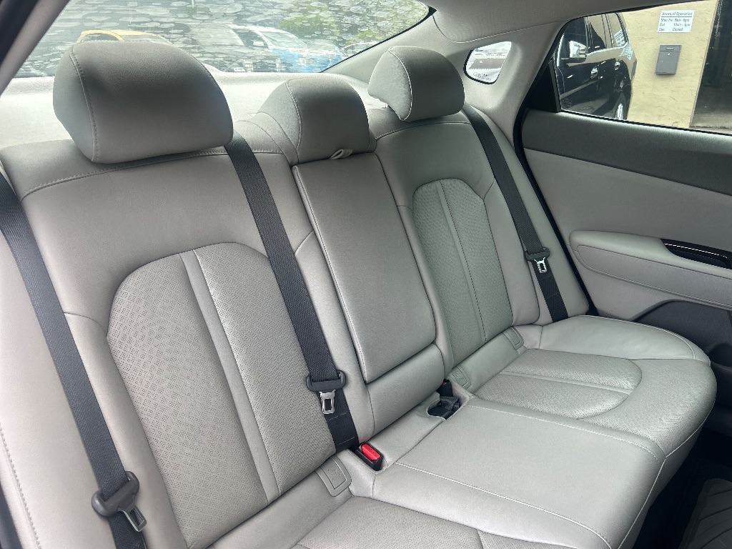 2017 Kia Optima - $13,075