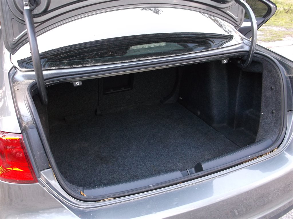 2012 Volkswagen Jetta GLI PZEV photo