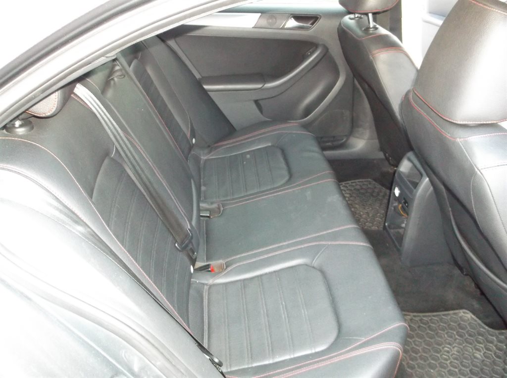 2012 Volkswagen Jetta GLI PZEV photo
