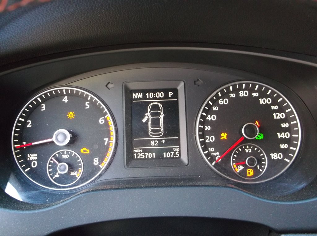 2012 Volkswagen Jetta GLI PZEV photo