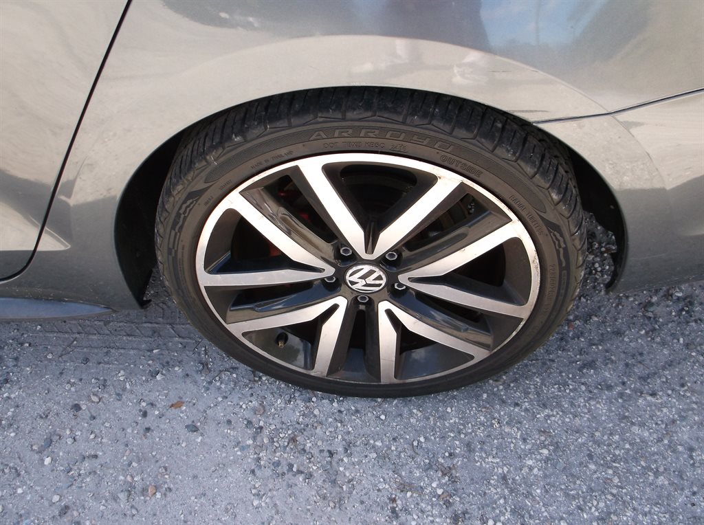 2012 Volkswagen Jetta GLI PZEV photo