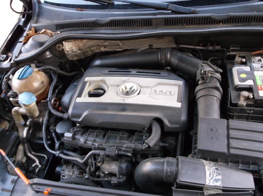 2012 Volkswagen Jetta GLI PZEV photo