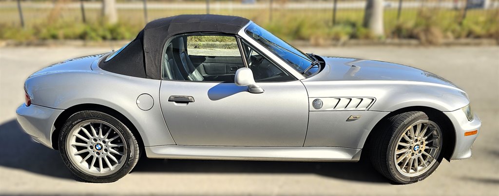 2002 BMW Z3 3.0i photo