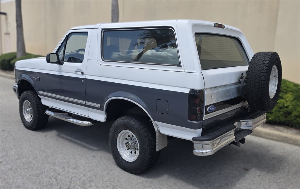 1993 Ford Bronco - $18,995