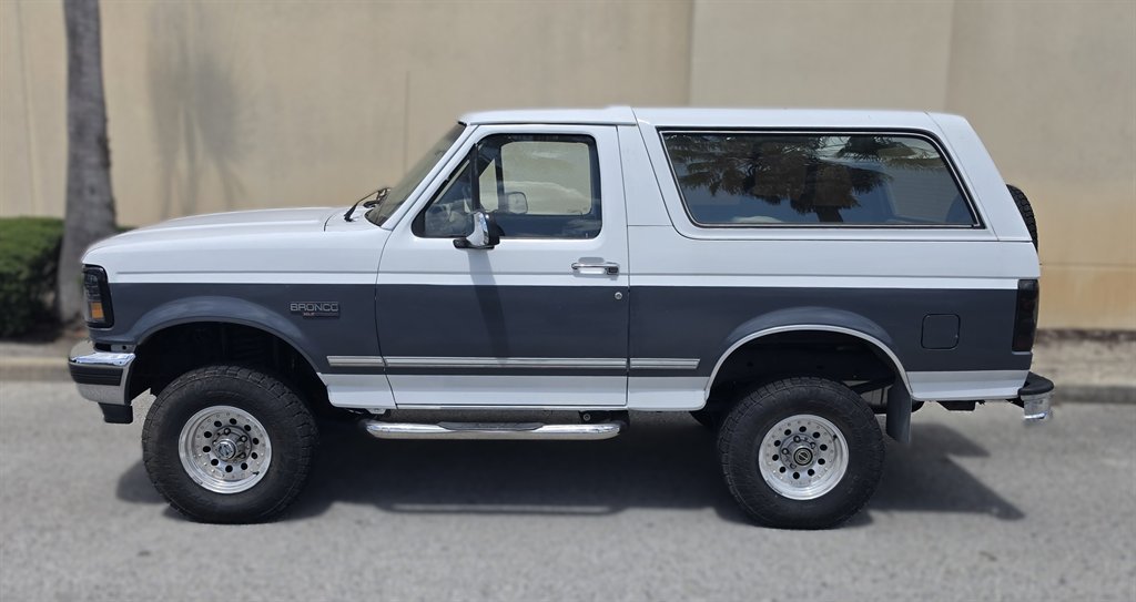 1993 Ford Bronco - $18,995