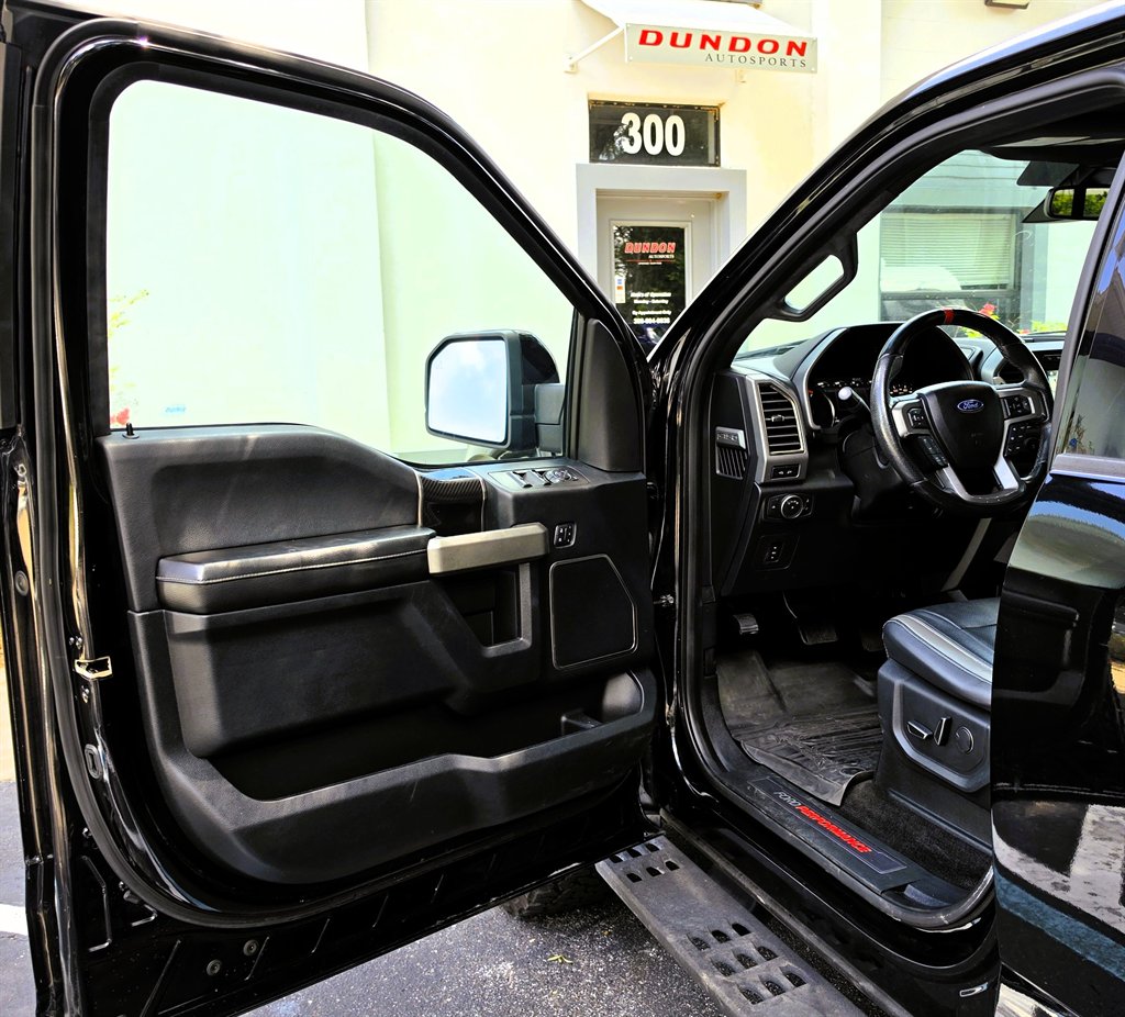 2017 Ford F-150 - $35,995