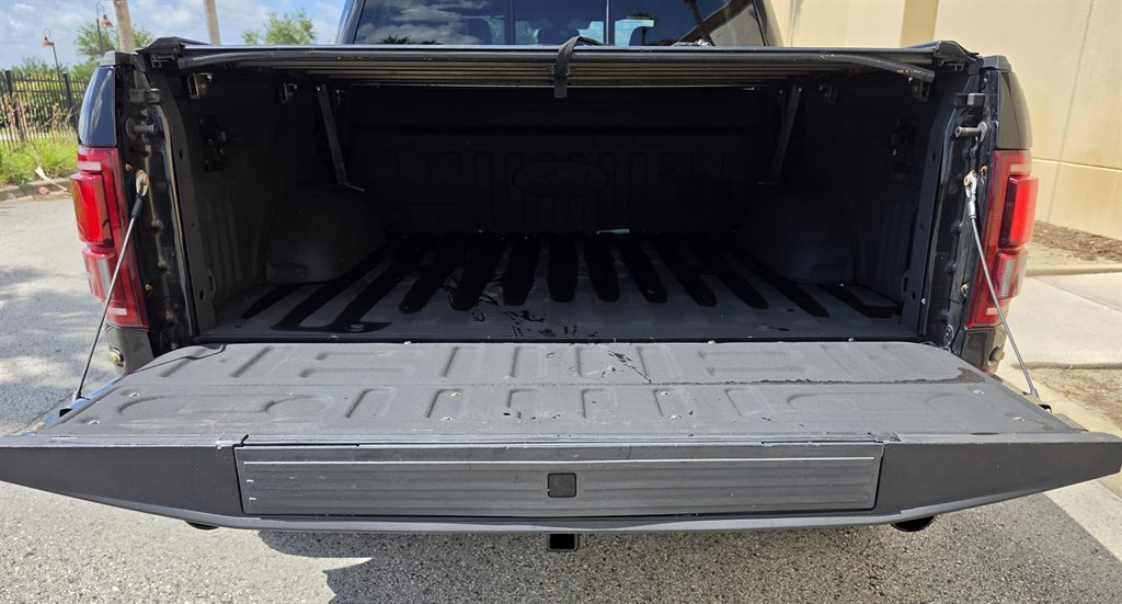 2017 Ford F-150 - $35,995