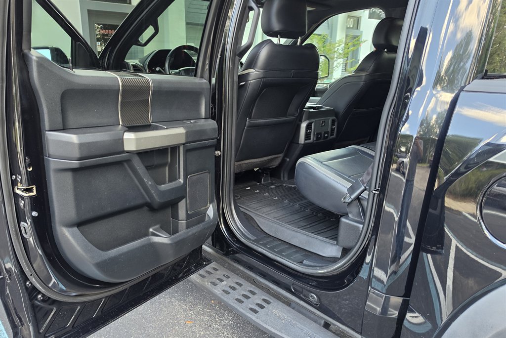 2017 Ford F-150 - $35,995