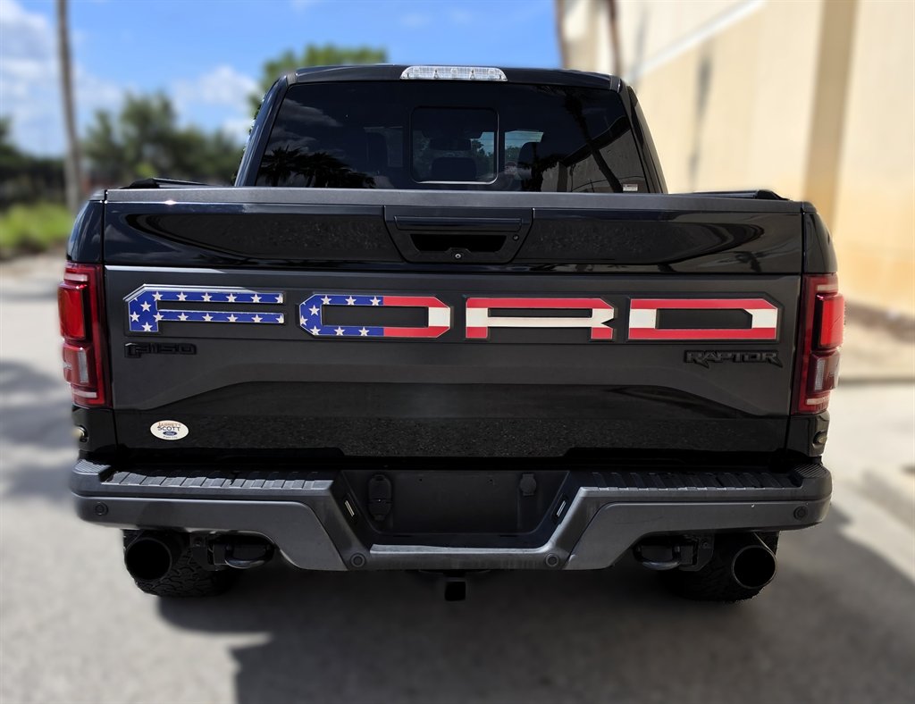 2017 Ford F-150 - $35,995