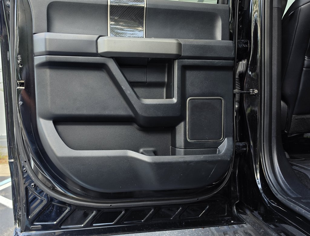2017 Ford F-150 - $35,995