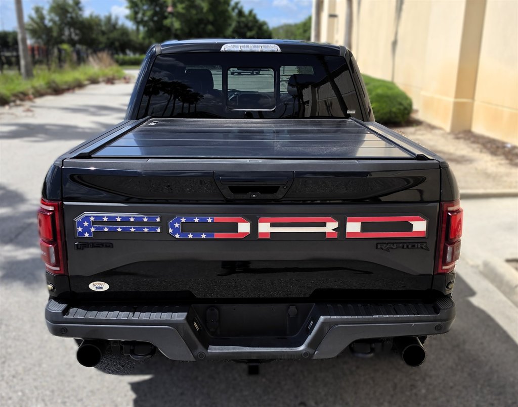 2017 Ford F-150 - $35,995