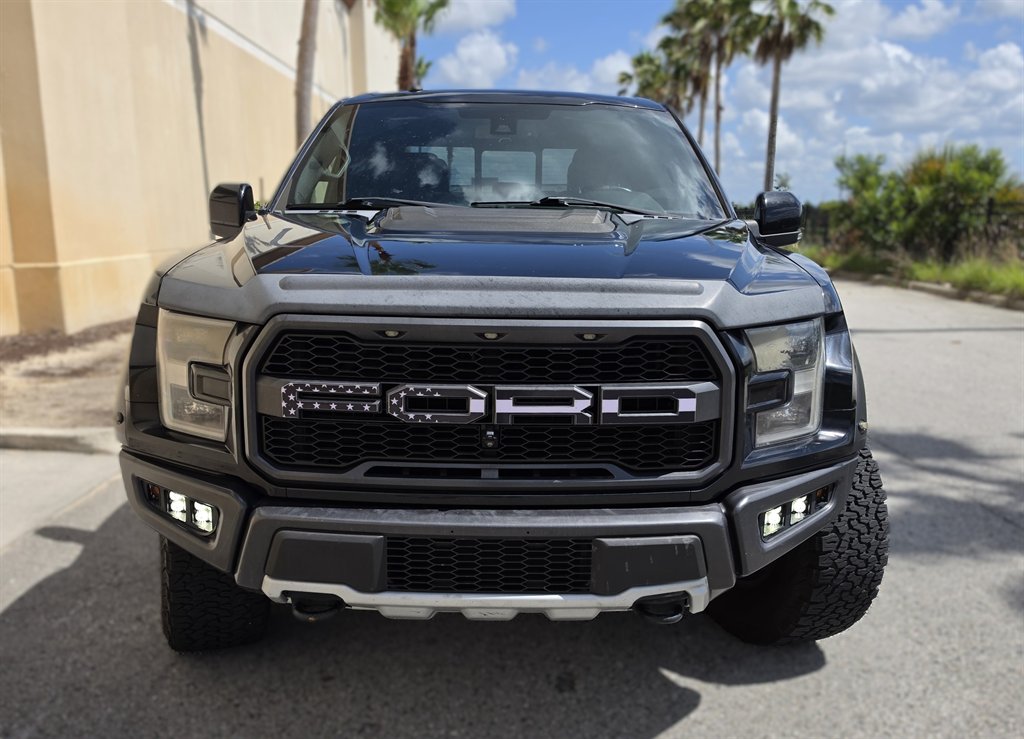 2017 Ford F-150 - $35,995