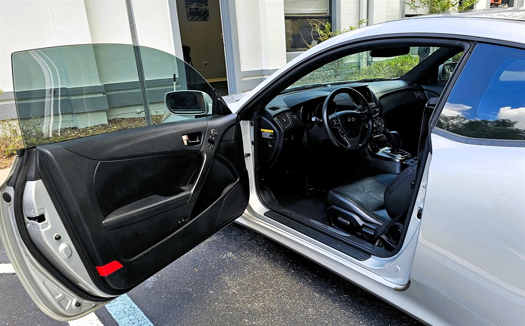 2013 Hyundai Genesis - $12,995