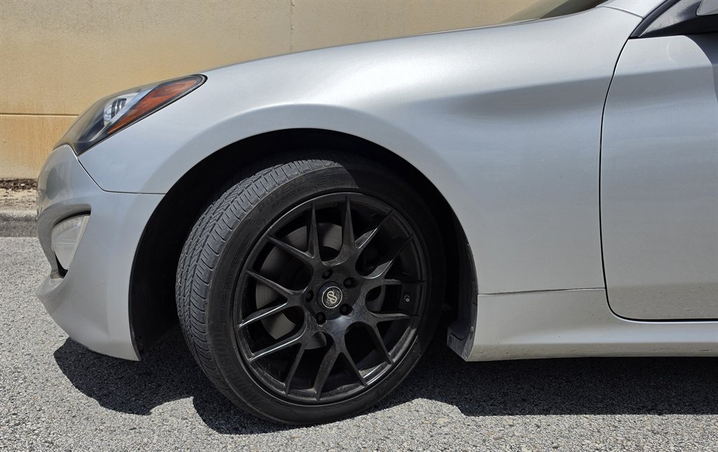2013 Hyundai Genesis - $12,995