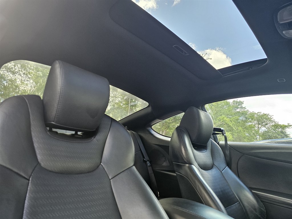 2013 Hyundai Genesis - $12,995