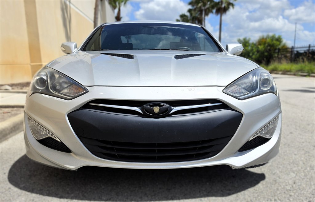 2013 Hyundai Genesis - $12,995