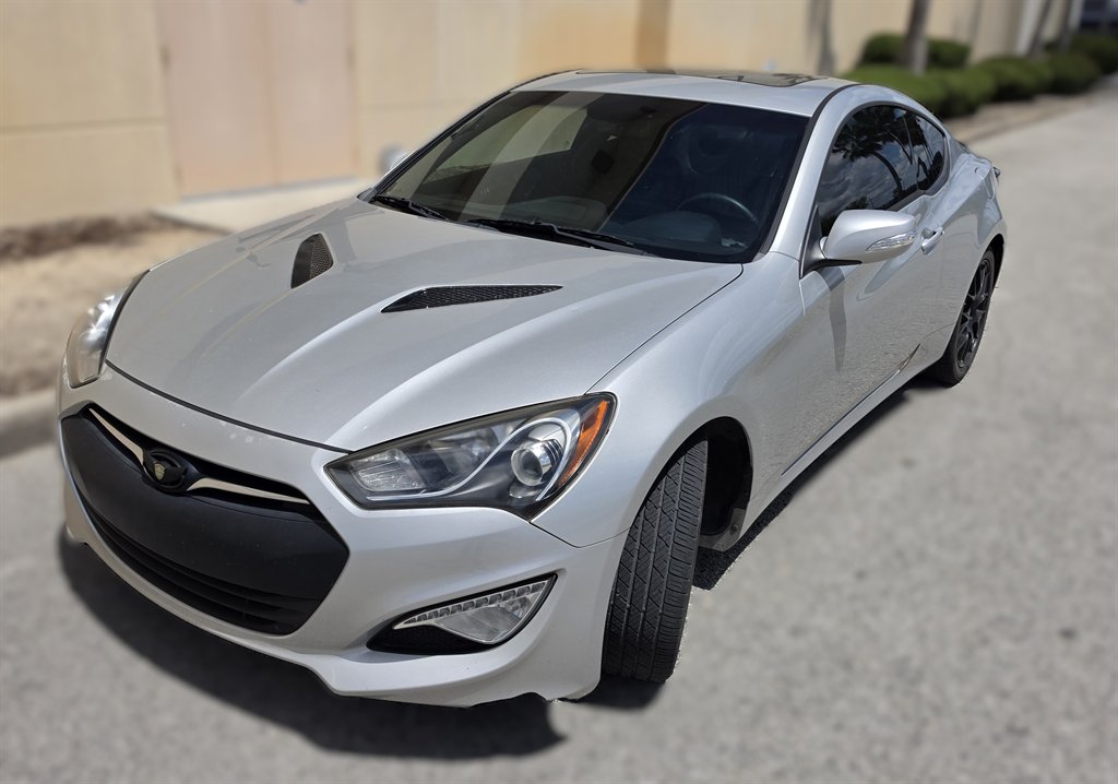 2013 Hyundai Genesis - $12,995