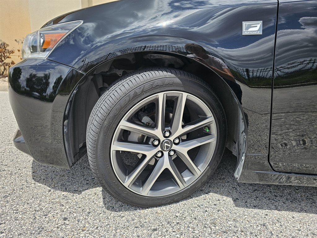 2015 Lexus CT - $19,995
