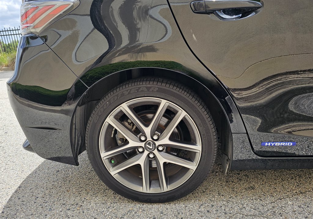 2015 Lexus CT - $19,995