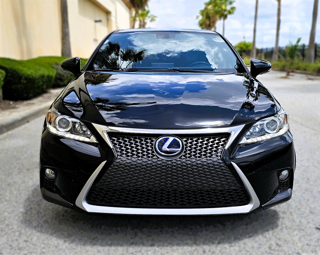 2015 Lexus CT - $19,995