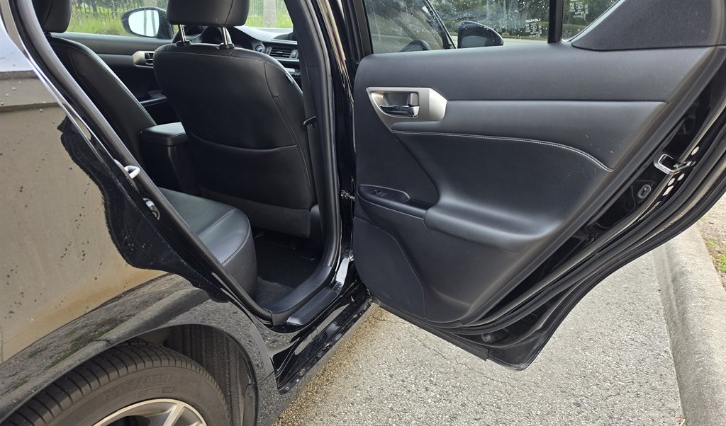 2015 Lexus CT - $19,995