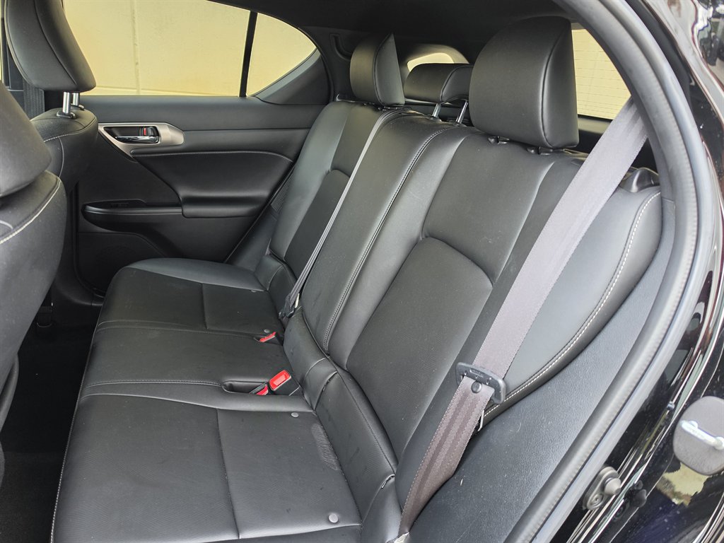 2015 Lexus CT - $19,995