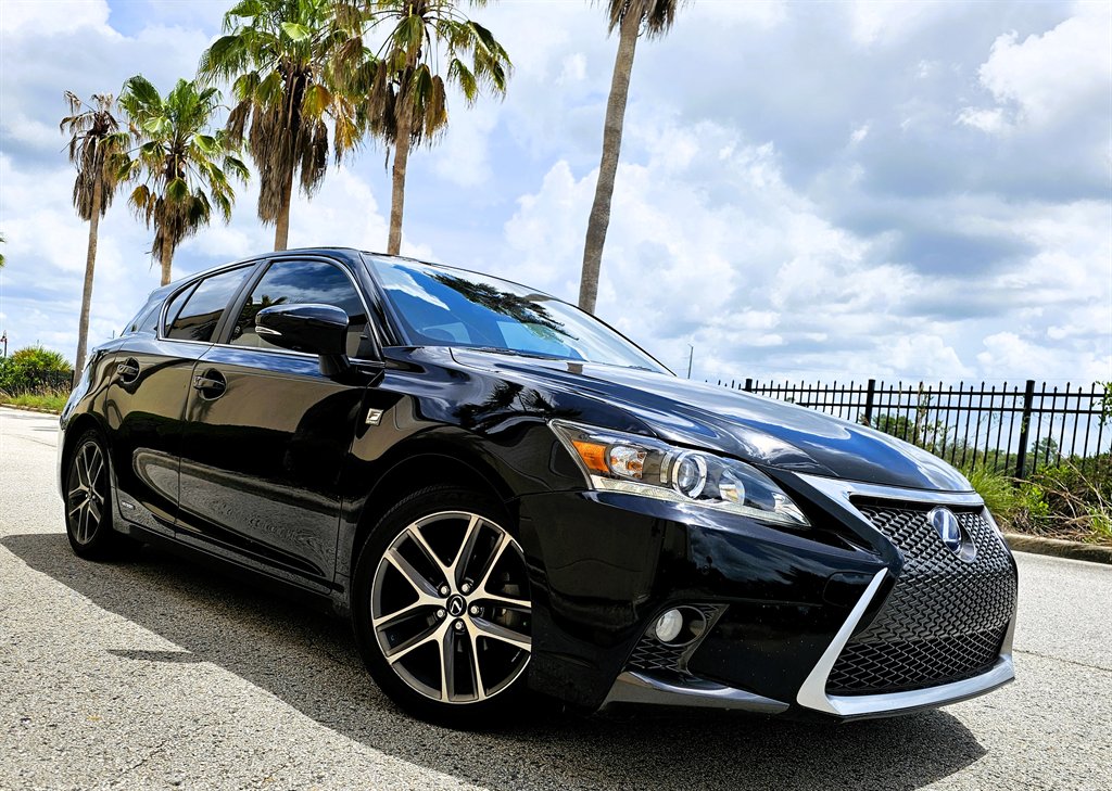 2015 Lexus CT - $19,995