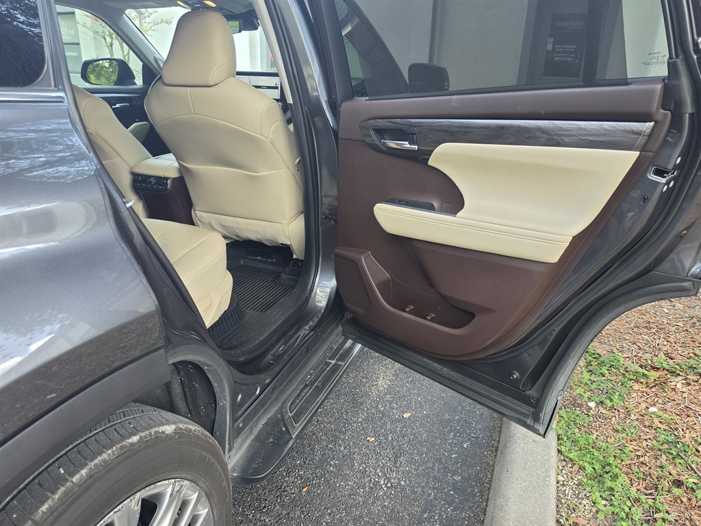 2020 Toyota Highlander