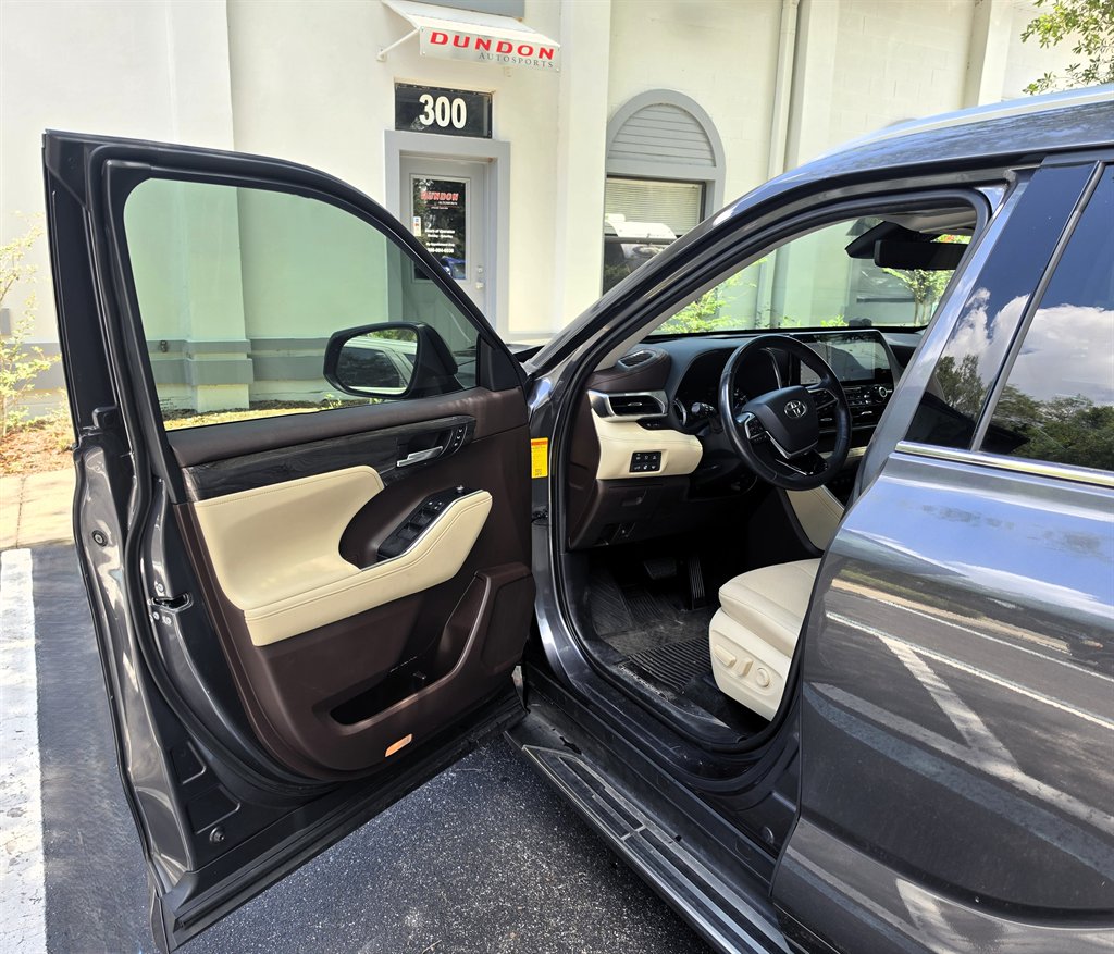2020 Toyota Highlander