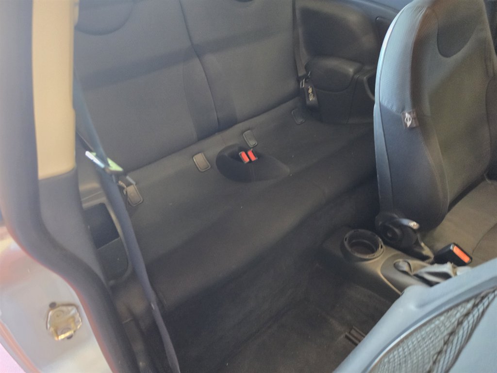 2005 MINI Cooper - $3,995