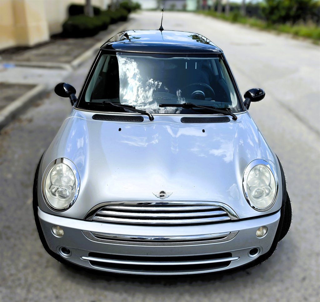 2005 MINI Cooper - $3,995