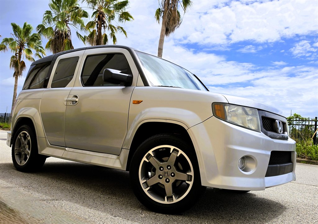 2010 Honda Element - $6,495