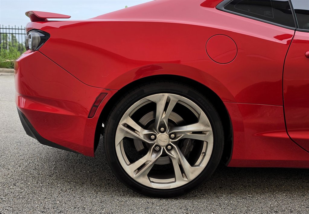 2019 Chevrolet Camaro - $31,995