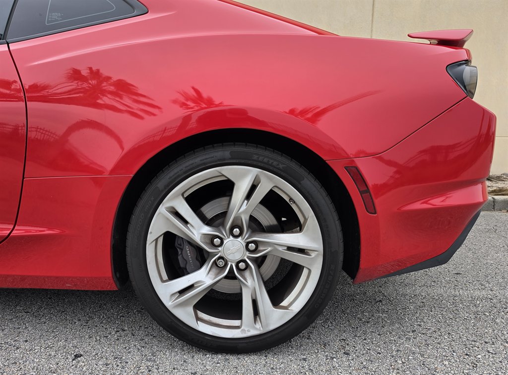 2019 Chevrolet Camaro - $31,995