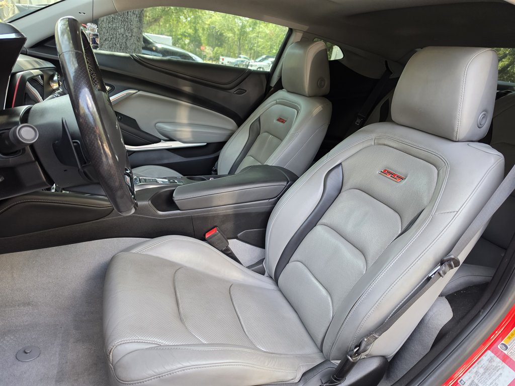 2019 Chevrolet Camaro - $31,995