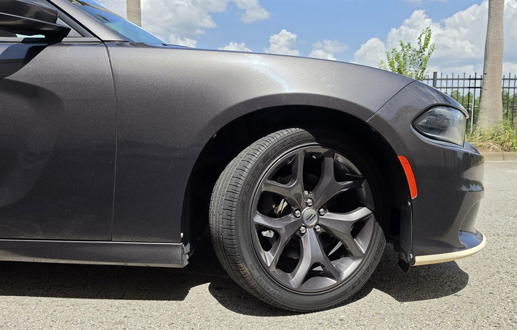 2019 Dodge Charger - $17,995