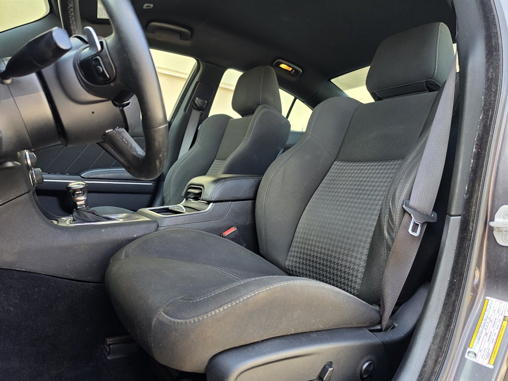 2019 Dodge Charger - $17,995