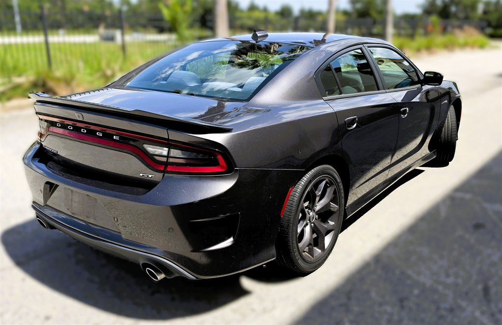 2019 Dodge Charger - $17,995