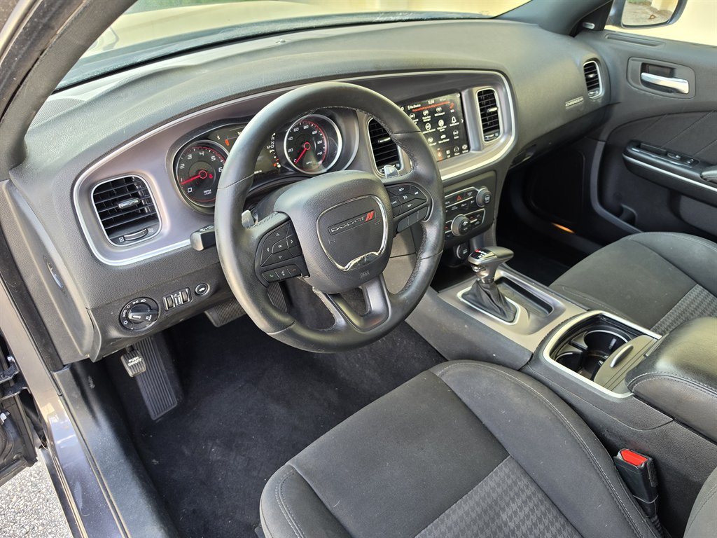 2019 Dodge Charger - $17,995