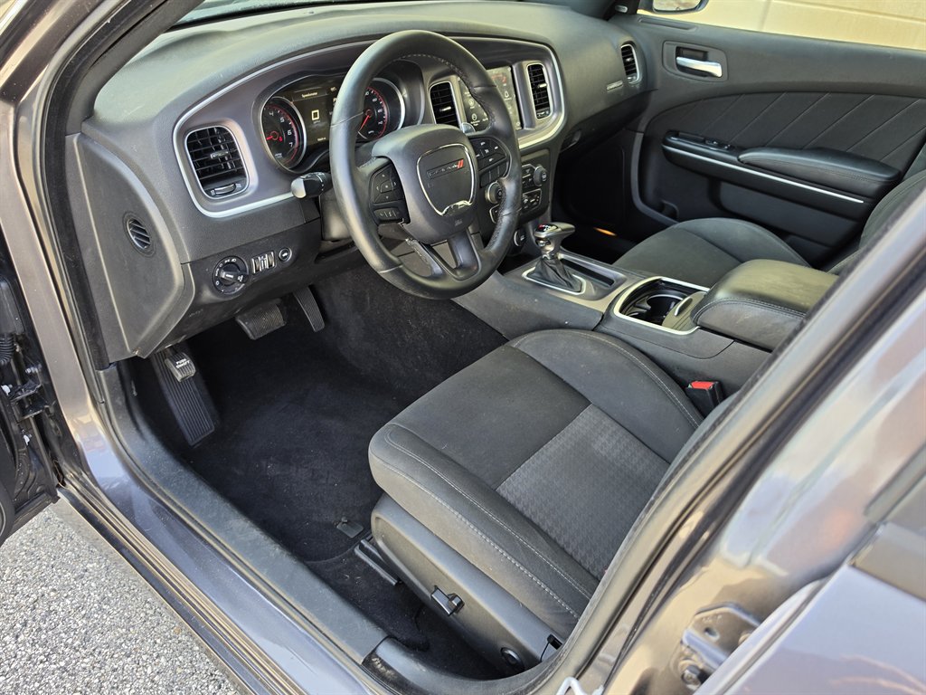 2019 Dodge Charger - $17,995