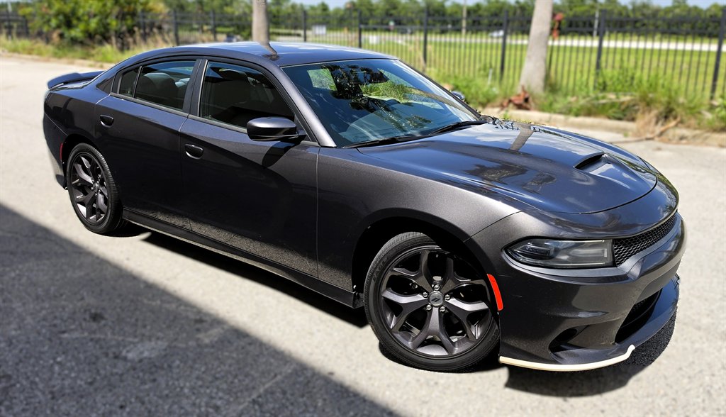 2019 Dodge Charger - $17,995