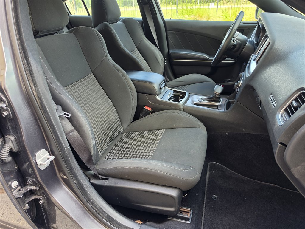 2019 Dodge Charger - $17,995