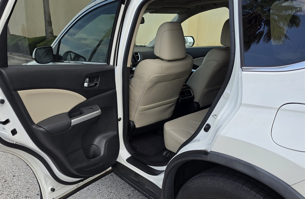 2015 Honda CR-V - $15,995