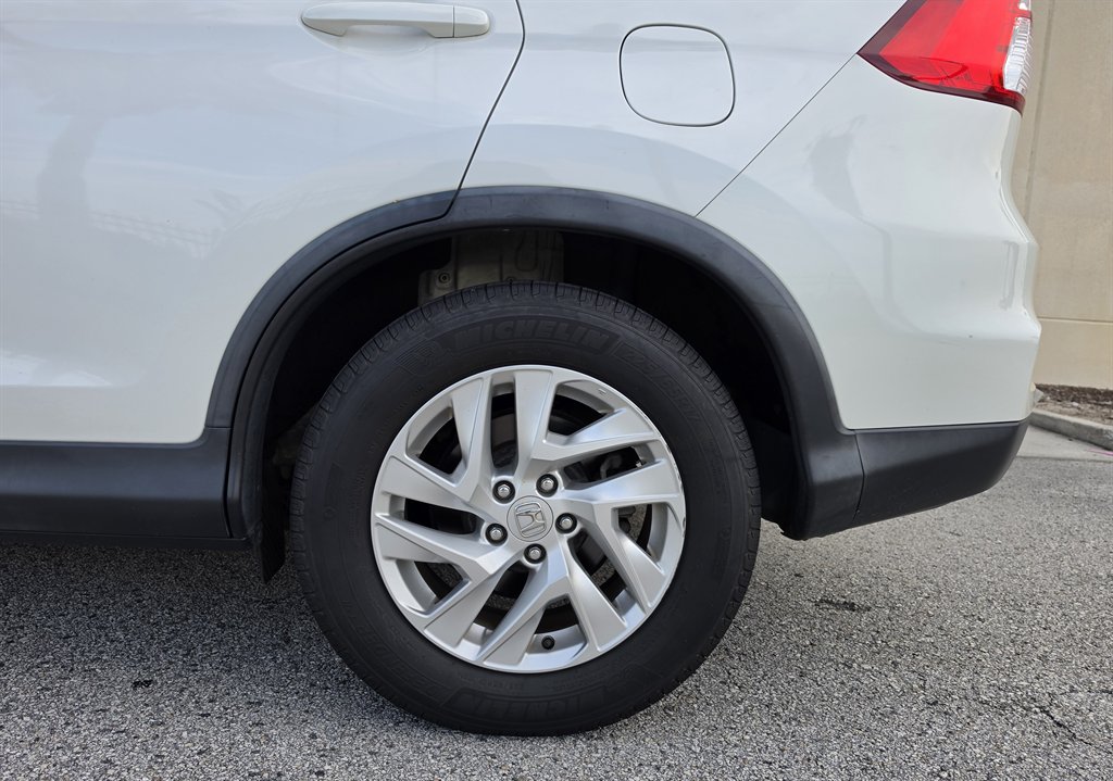 2015 Honda CR-V - $15,995