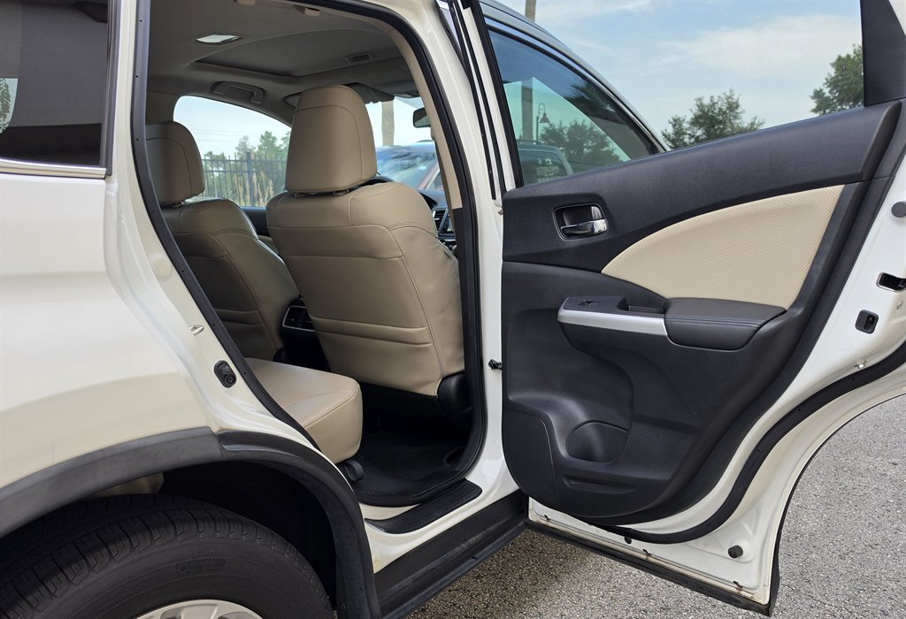 2015 Honda CR-V - $15,995