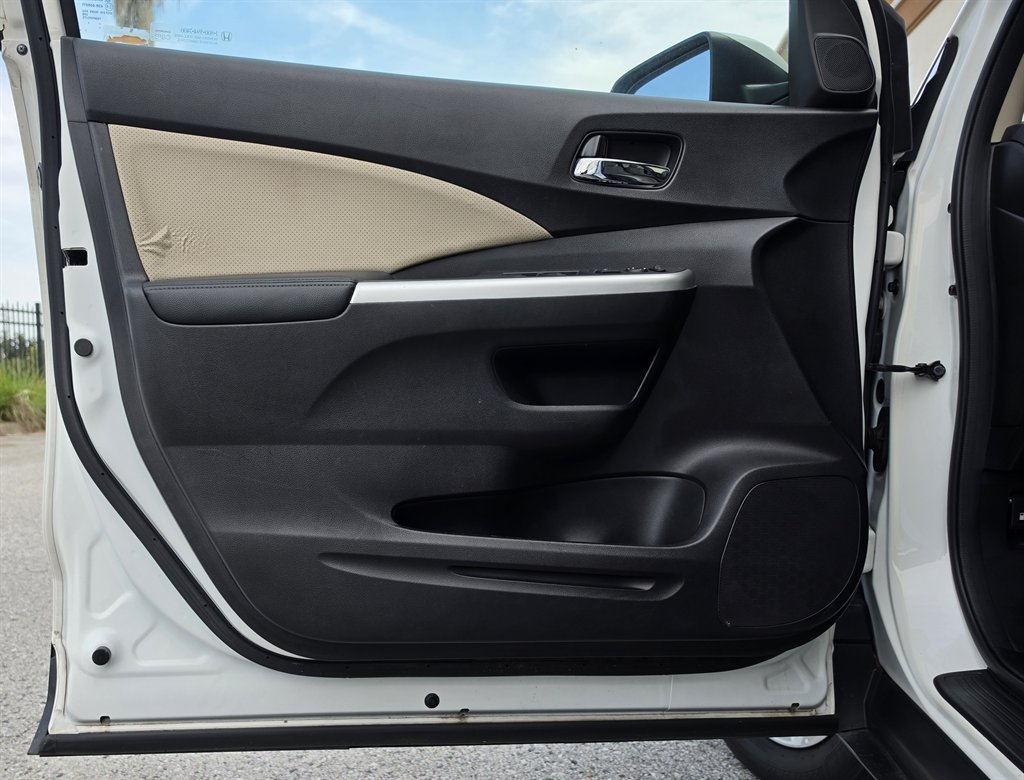 2015 Honda CR-V - $15,995
