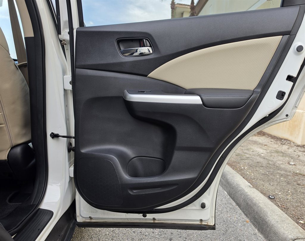 2015 Honda CR-V - $15,995