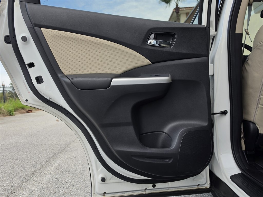 2015 Honda CR-V - $15,995